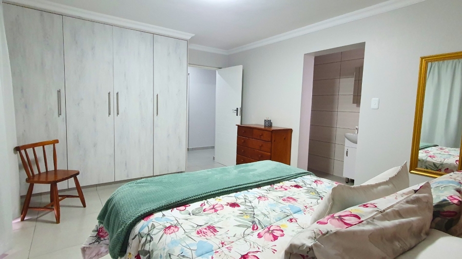 3 Bedroom Property for Sale in Dana Bay Western Cape